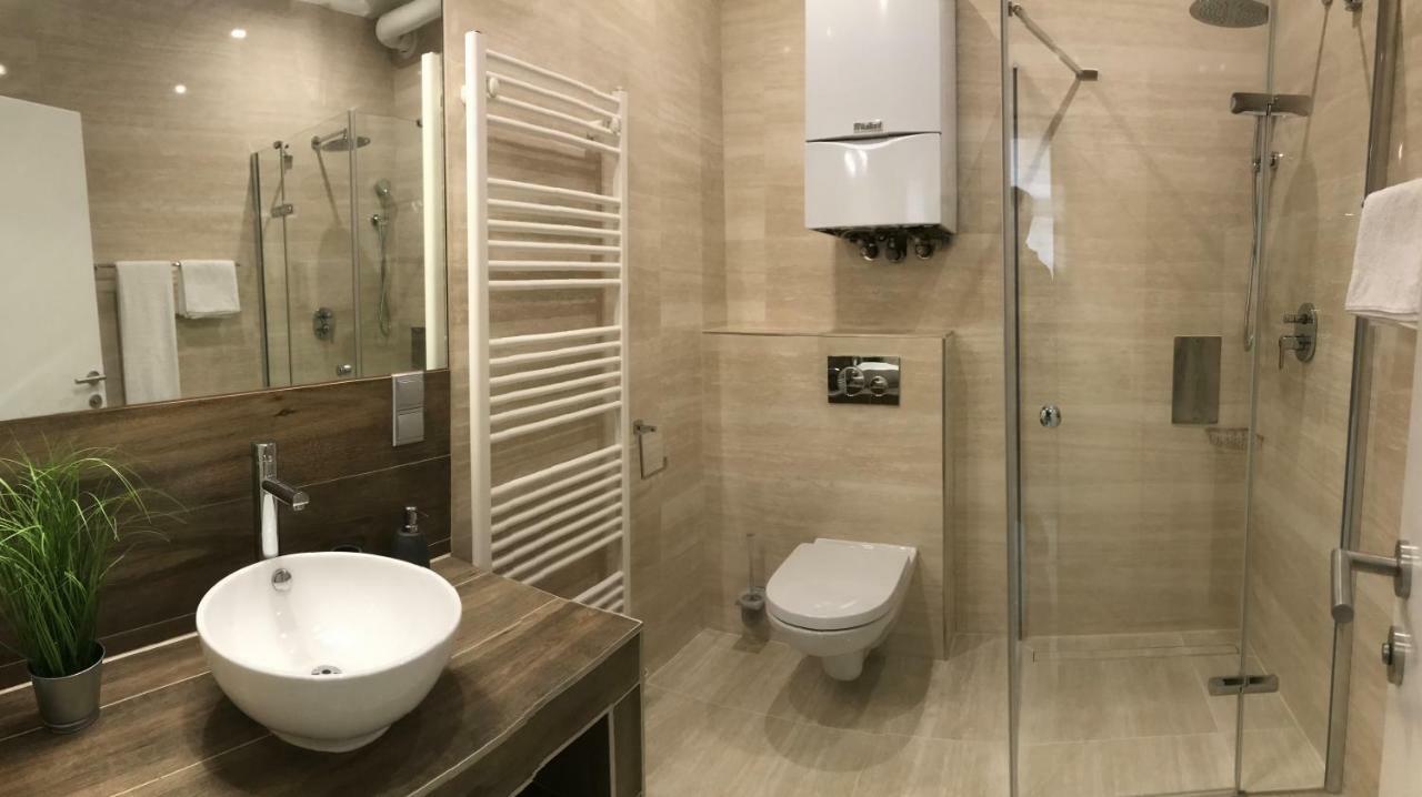 Modern City Apt, Next To Metro فيينا المظهر الخارجي الصورة